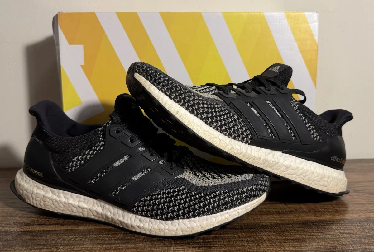 adidas gazelle silver green womens adidas Ultraboost 22 Running Shoe