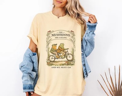 Vintage Frog Bicycle Cottagecore Comfort Tee