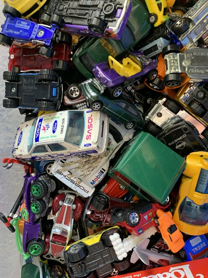 LOTTO 240 MACCHININE (Hot Wheels & Burago Altre marche) - Immagine 4 di 4