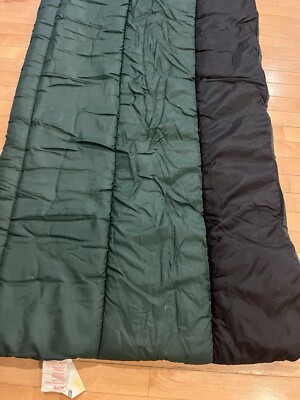 COLEMAN Sleeping Bag Green With Gray T-shirt Jersey cotton