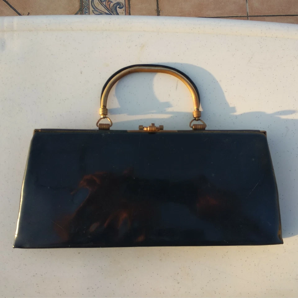 Hermoso Bolso de Mano Vintage Cartera Art Deco Laca Negra Bolso sin asas Marco de Latón Años 50 Foto 4 de 4