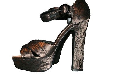 Dolce & Gabbana  Lace Platform  Bianca Sandals  /Size 37/ US 7 / New in Box 