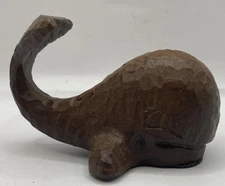 VTG 1985 Red Mill Mfg Co.  USA Hand Carved Whale Figurine Beach House Nautical