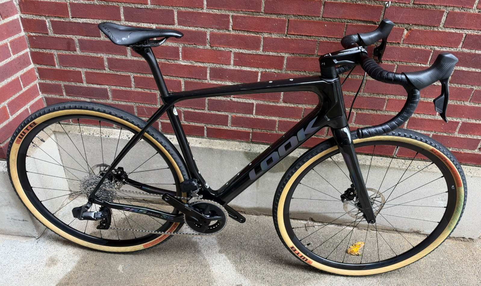 Look 765 Gravel RS with SRAM Rival AXS Medium Retail $6200