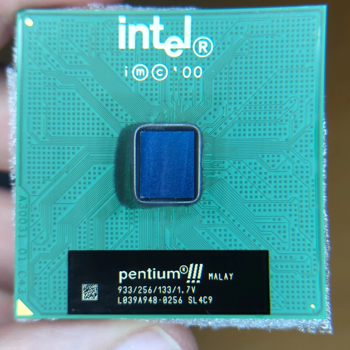 Processeur Intel SL52R Pentium 1-Core 1.00GHz 256K - Compaq HP 1004854 - Occasion