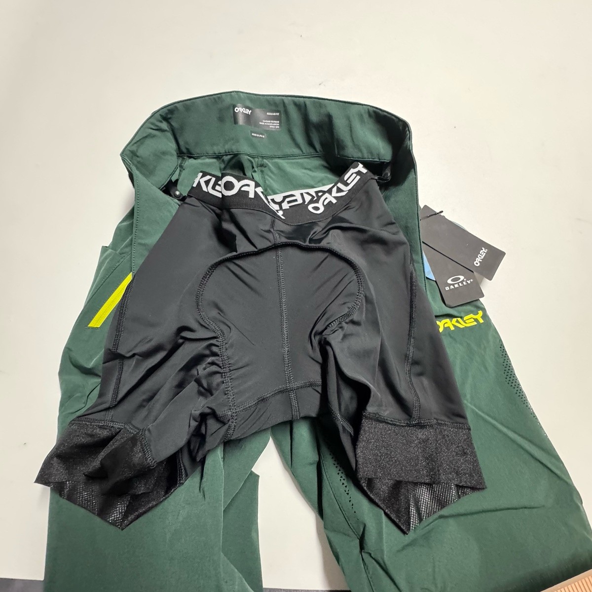 (取寄) オークリー リダクト バーム バイク ショーツ アンド ライナー チャミ ショーツ Oakley Reduct Berm Bike Shorts and Liner Chamois Shorts  Hunter Green (Helmet) Oakley Reduct Berm Bike Shorts With Liner Mens Sz 30 Hunter Green