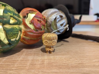 LIMITED EDITION HARRY POTTER GOLD KINDER JOY 2024 VT401  ''K''