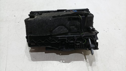 MERCEDES C CLASS W204 2009 - PASSENGER SIDE GLOVE BOX A2046800011 - Picture 4 of 7