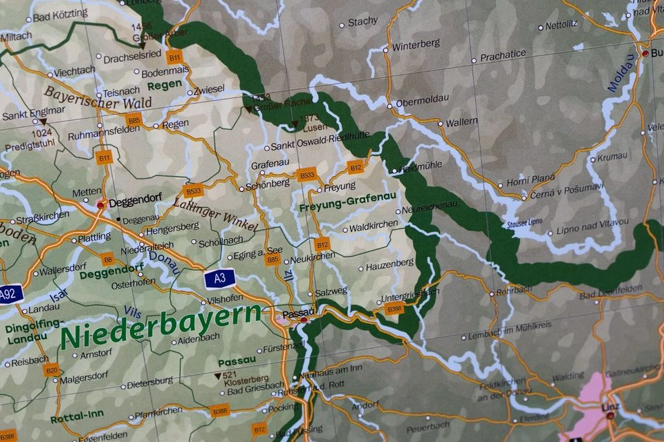 XL Deutschlandkarte (politisch) Wandkarte Bundesrepublik Poster 140 x 100 cm - Bild 4 von 4