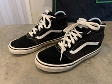 - VANS Sk8-Hi Black White Youth 4.5