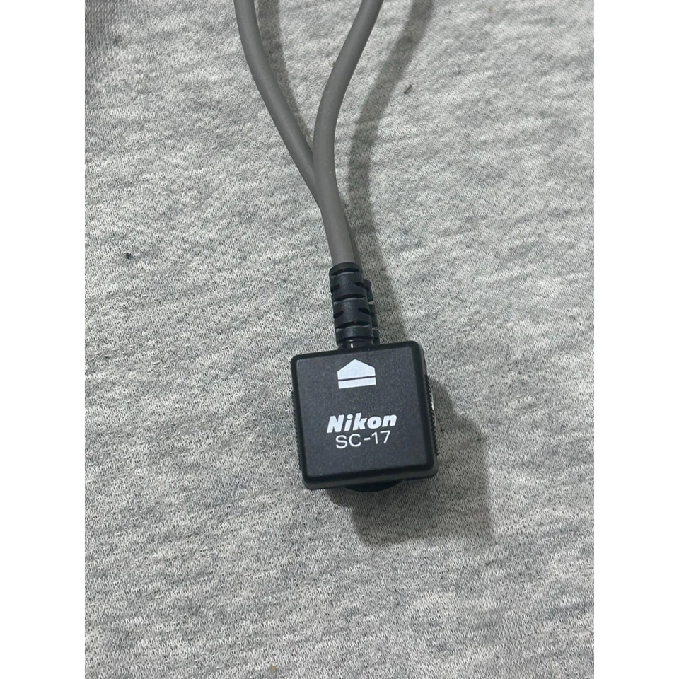 Nikon SC-17 Off-Camera Flash Extension TTL Hot Shoe Cord Gray - Image 2 of 4
