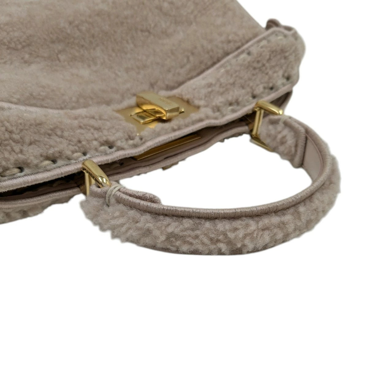 Fendi peekaboo small shearling bag beige image 6