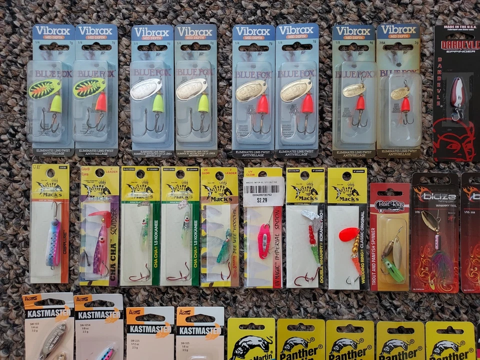(50) Lote de señuelos de pesca Blue Fox Dardevle Lunkerhunt Macks Gallo Pantera Martin Foto 2 de 4