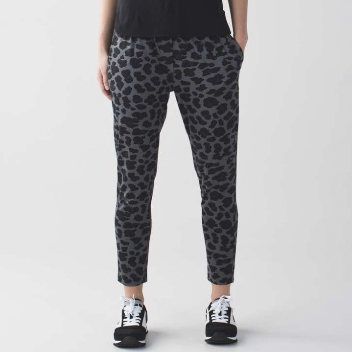 Cheetah Lululemon Grey And White Leggings Lululemon Align Pants