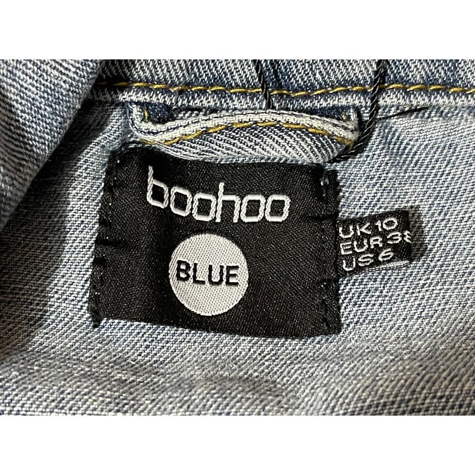 Boohoo Two-Tone Distressed Denim Jacket Ripped Raw Hem Grunge Y2k Size 6 - Image 2 of 4