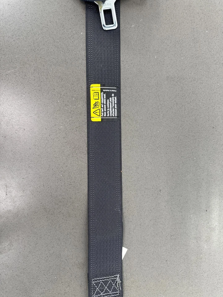 Pontiac GTO 2006 retractor del cinturón de seguridad trasero del conductor izquierdo Foto 3 de 4