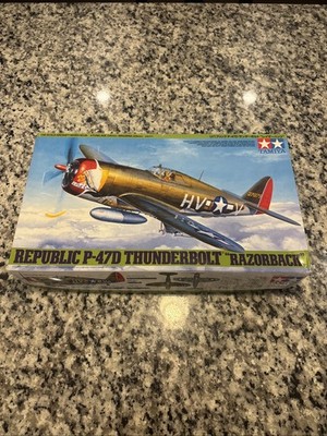 Tamiya 61086 1/48 Aircraft Model Kit USAAF Republic P-47D Thunderbolt Razorback