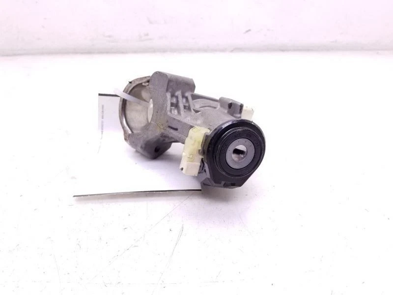 19 TOYOTA COROLLA IGNITION SWITCH - Image 2 of 4