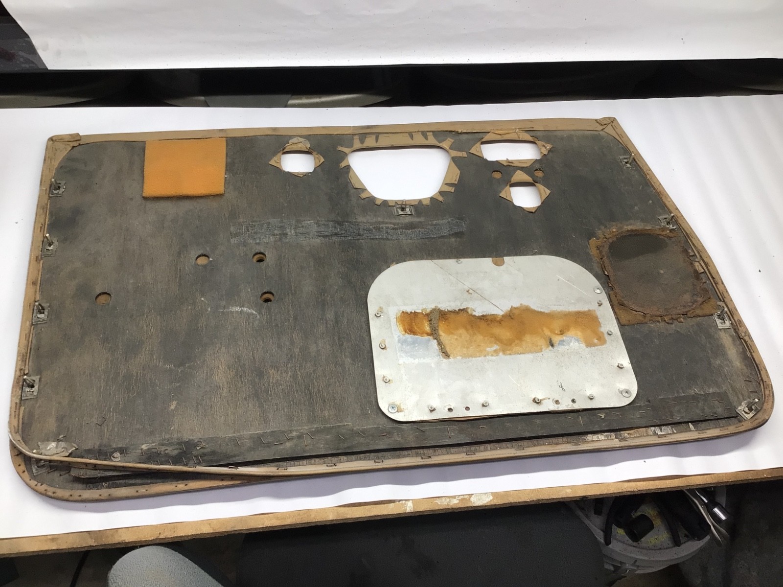 1966 - 1980 Rolls Royce Silver Shadow Wraith II Frt. Right Interior Door Panel