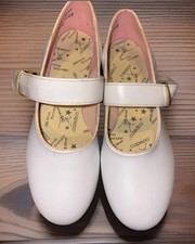 NEW IN BOX CAPEZIO White Leather Mary Jane Dance Shoes Size 4M