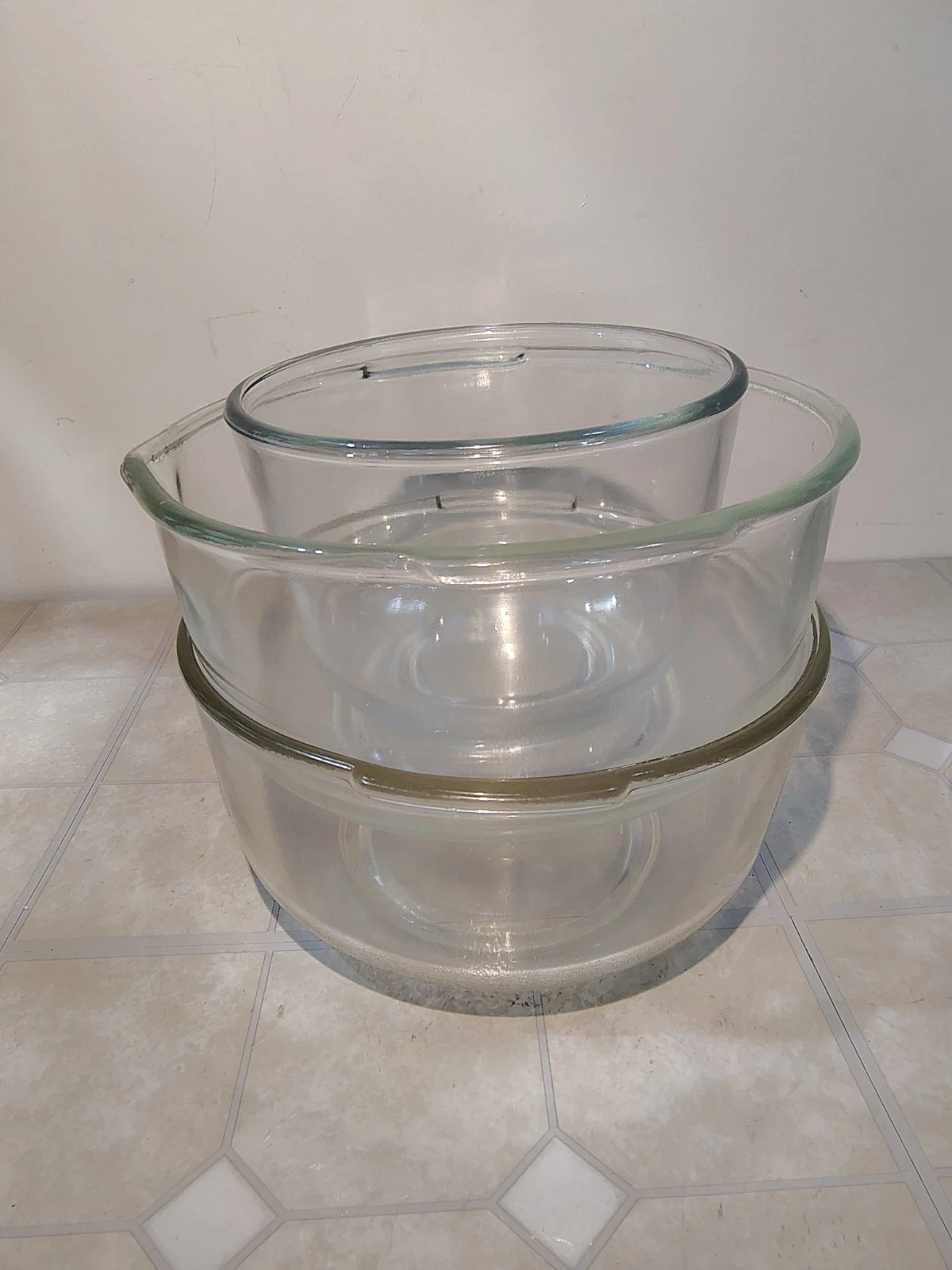 VTG Sunbeam Mixmaster Glass Mixing Bowls LARGE w/ spout & 6.5" (LOT of 3)
Opens in a new window or t