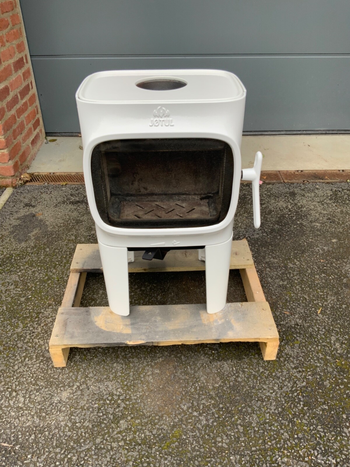 Jotul F105 R LL wood stove in white enamel finish | eBay