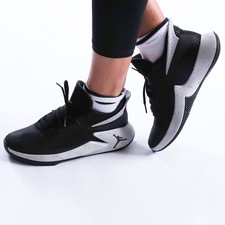 jordan fly lockdown grey