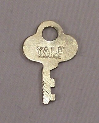 Vintage Yale Krause Luggage Key Flat Aluminum