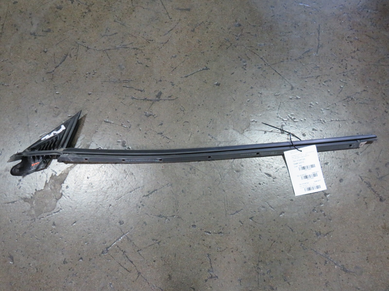 Ferrari Portofino, LH, Outer Glass Scraper Molding, Used, P/N 89091800