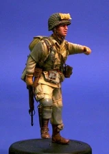 Resicast 1/35 US Paratrooper Standing with M1 Carbine Normandy 1944 WWII 355585