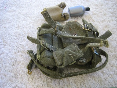 60's G.I. Joe field pack set, matching 1st aid pouch, bonus radio