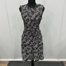Madewell Women's Size 12 Black / White Floral Smocked Crewneck Mini Dress