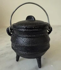 Cast Iron Cauldron with Lid Altar Decor Witchy Gothic Smudge Pot Wiccan Display