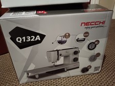 Neu verpackt Necchi Q132a strapazierfähige Leder und Denim Nähmaschine mit ext Tisch