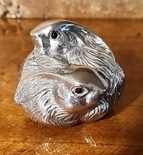 Arthur Court Aluminum Hugging Bunnies Paperweight  ~ 3.5" ~ 1992