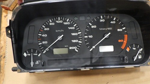 Tacho, Kombiinstrument VW Polo 6N 1,4 LTR. AEX Benzin Motor, Nr. 6N0919860P