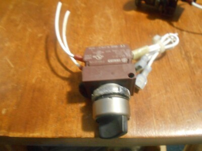 BKI VGG-8  ROTISSERIE  OVEN  on off switch