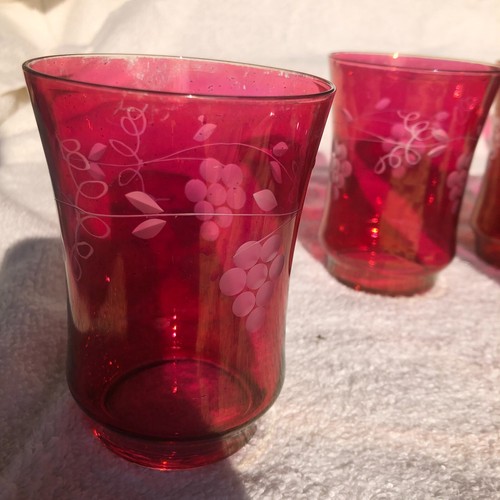 Set Of 8 Vintage Red Cranberry Small Tumblers floral etching some wear from age - Picture 14 of 14