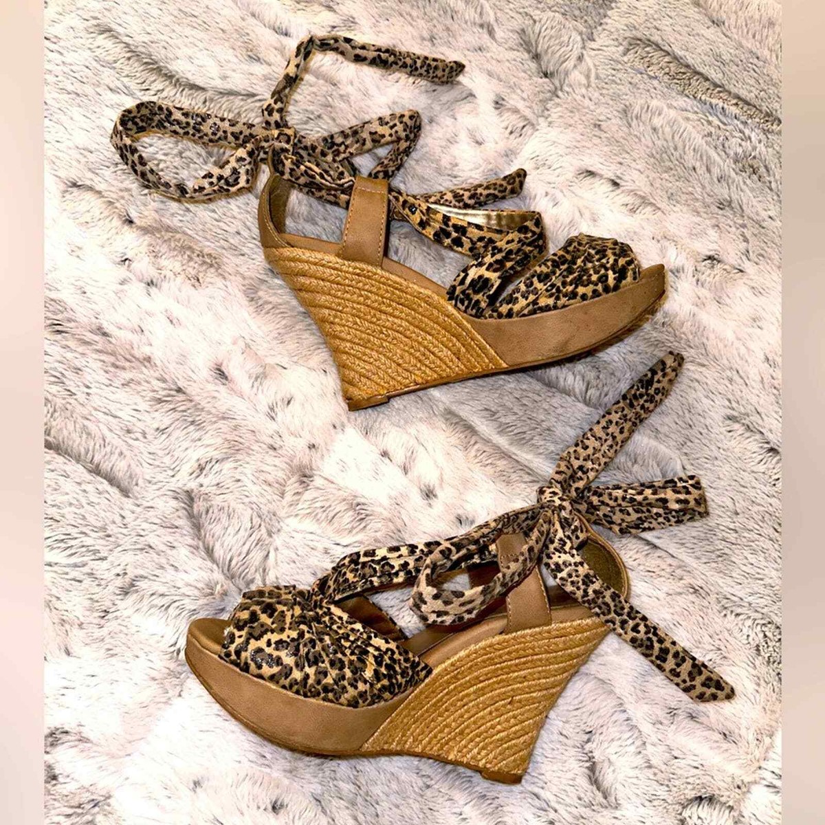 Women's Size 8 Leopard Cheetah Print Strappy Ankle Tie Espadrille Wedge Heels Women's Size 8 Leopard Cheetah Print Strappy Ankle Tie Espadrille Wedge Heels