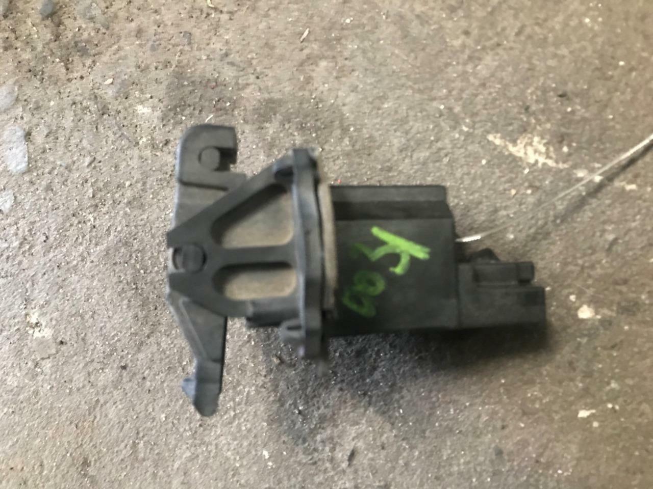 Ford Territory SX-SY TX TS Ghia fuel door release module and manual ...