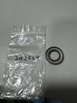 Evinrude Johnson Part # 302564 Oil Retainer