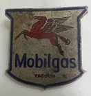 Very rare vintage Advertising MOBILGAS pin badge
