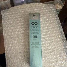 IT Cosmetics CC+ Oil-Free Matte CC Cream Full...