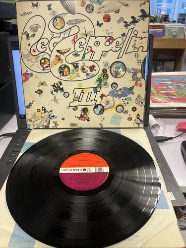 Led Zeppelin ‎– Led Zeppelin III : Atlantic ‎– 2401-002 Red/Maroon Label.