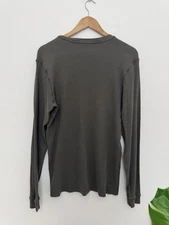 VUORI Waffle Crew Shirt Mens Sz Medium Thermal Knit Long Sleeve