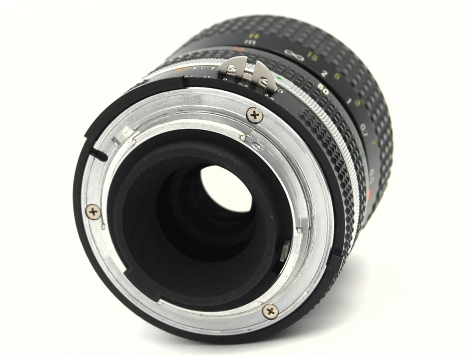 【 Near MINT 】Nikon Ai-S AIS Zoom-NIKKOR 35-70Mm F/3.3-4.5 MF Lens from Japan - Image 3 of 4