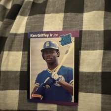 1989 Donruss Ken Griffey Jr Hall Of Famer Rated Rookie Baseball Card Number 33. rookie card picture