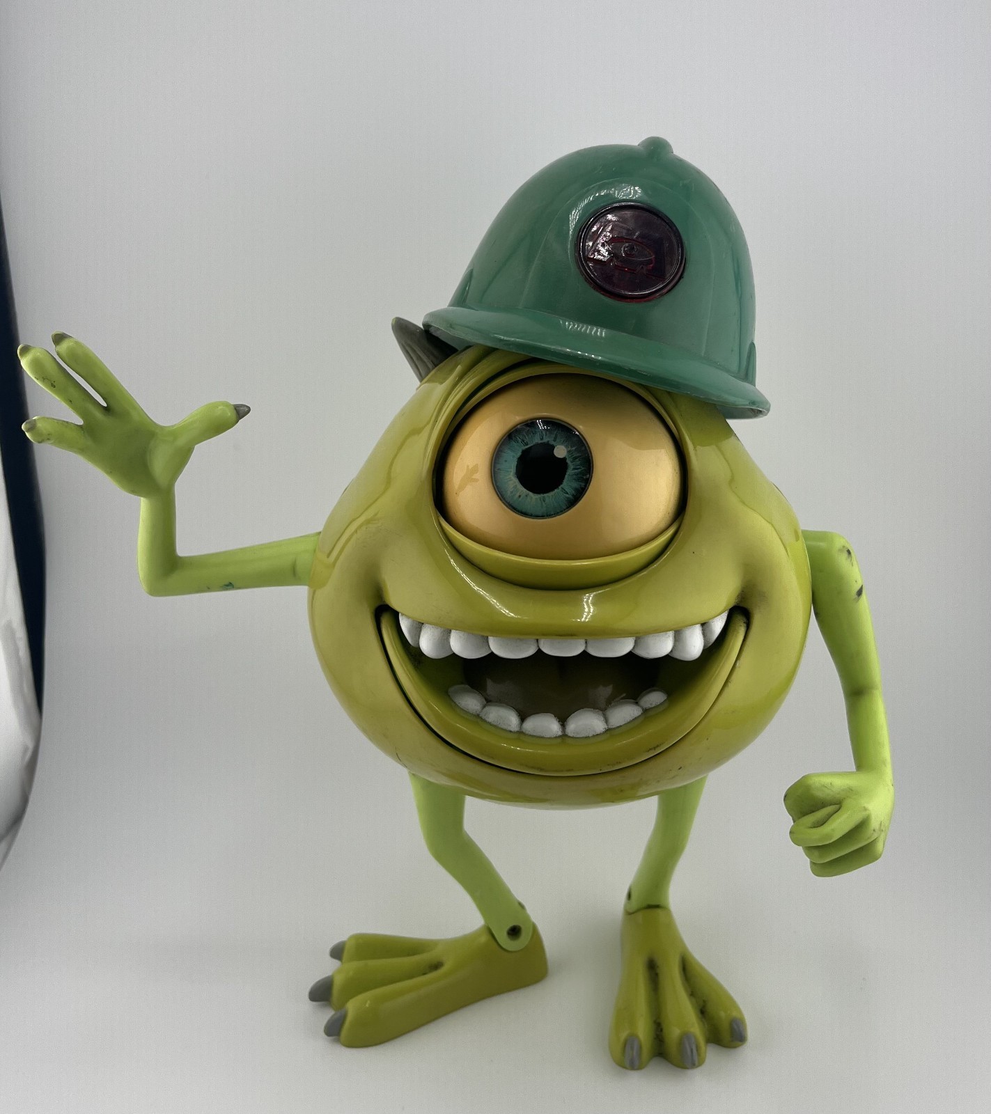 Disney Pixar Monsters Inc Talking Mike Wazowski 10" Thinking Toy *Does Not Work*