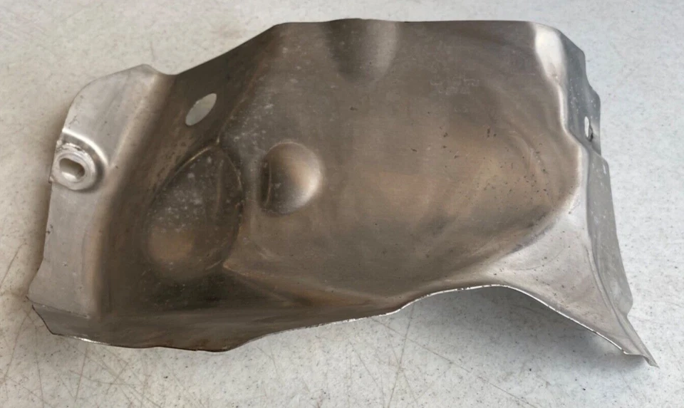 Protector térmico de cremallera de dirección para Audi A6 C6 2005-2011 OEM #4F0422703 Foto 4 de 4