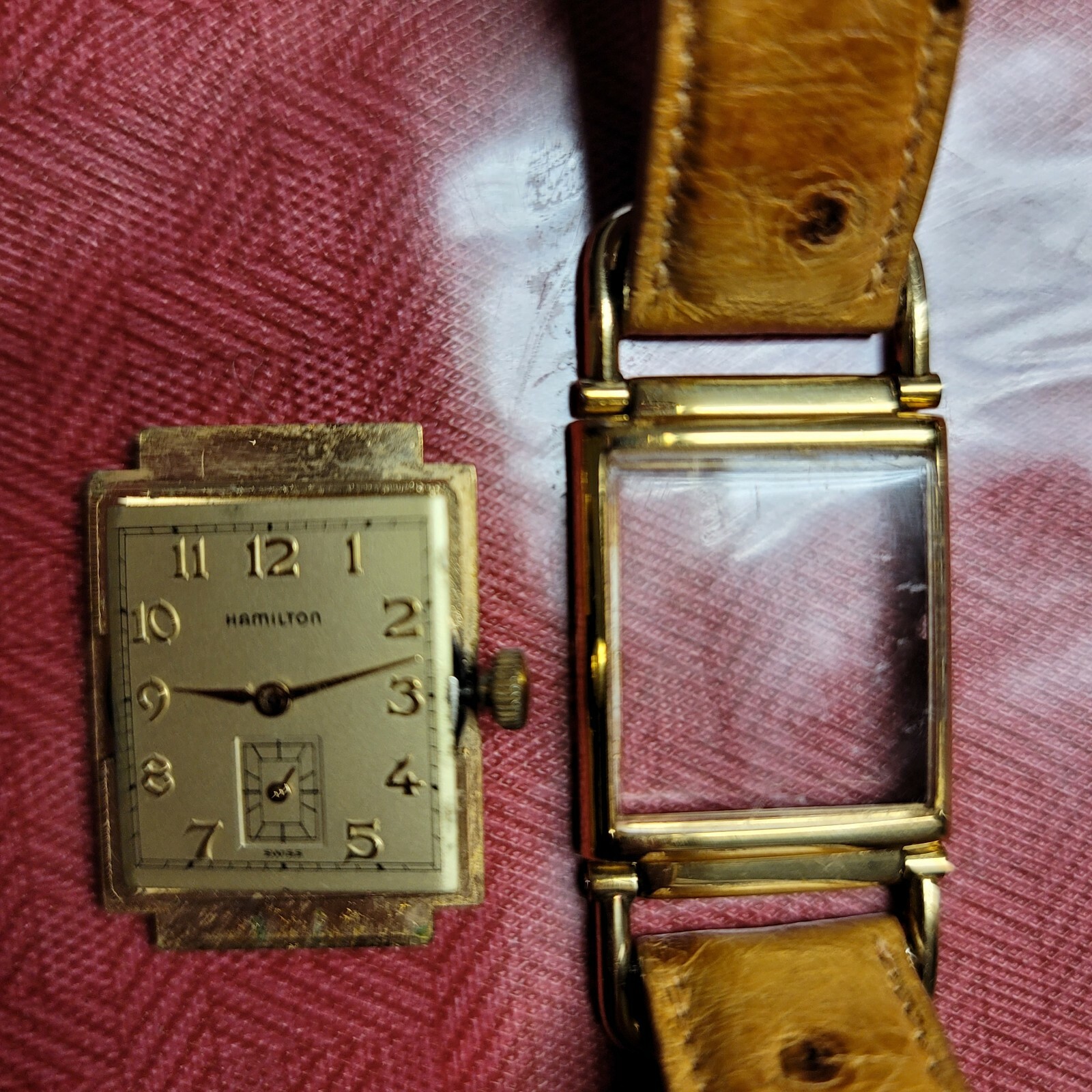 LOUIS VUITTON Plaque G 20 Watch